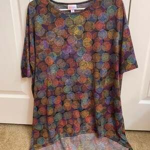 LulaRoe T Shirt Knit Top Multi-Color Op Art Circle Print Women's Size Medium